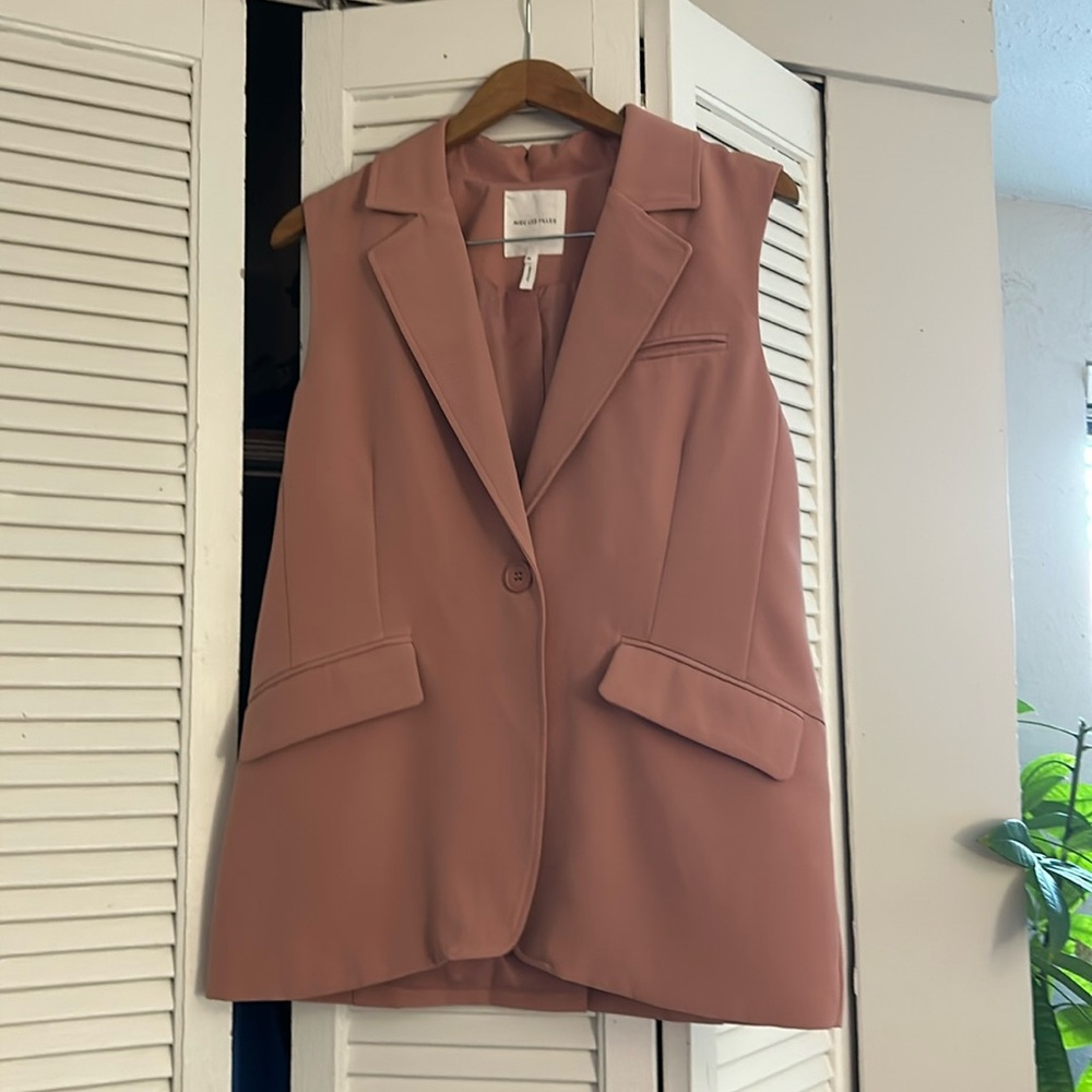 Pink Avec Les Filles Sleeveless Blazer